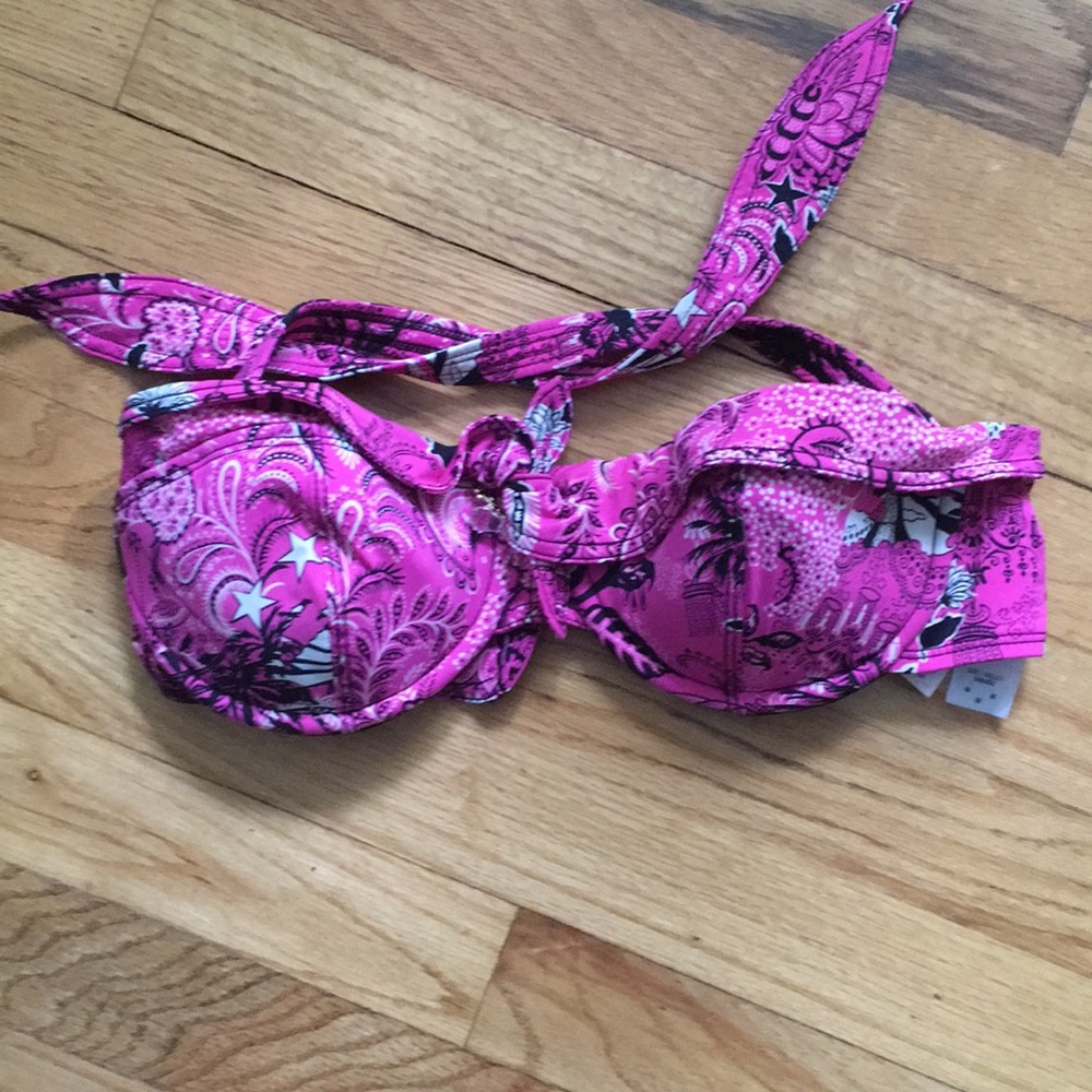 Juicy Couture sz M bathing suit top NWOT